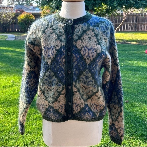 Equorian Heritage Rare 70s Vintage Button Down Cardigan Sweater | Size Medium - Picture 3 of 9